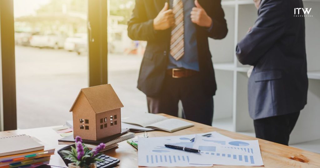 Experience and Track Record for Choosing the Right Real Estate Agent for Your Investment Journey in UAE