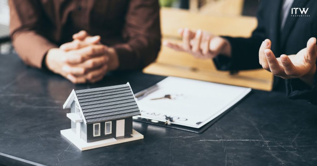 Market Knowledge and Expertise of a Real Estate Agent while Choosing the Right Real Estate Agent for Your Investment Journey in UAE